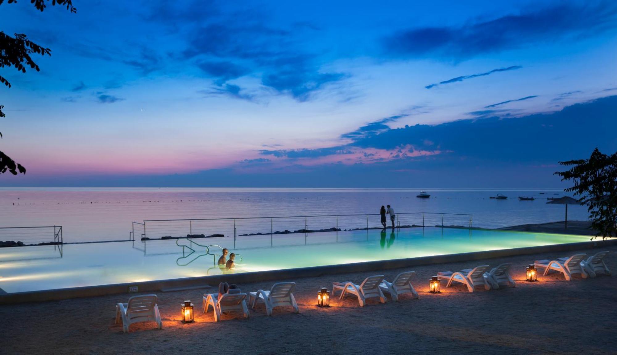 Aminess Planet Camping Maravea Resort - Pitches Новиград Экстерьер фото